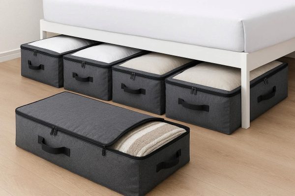 Extra Large Underbed Storage Bags Set of 6 Heavy Duty Moving Totes with Zippers for Pillows Rugs and Bedding